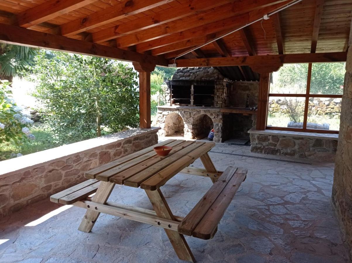Amplia Y Comoda Casa De Piedra Con Porche Y Jardin San Roque de Riomiera Exterior photo