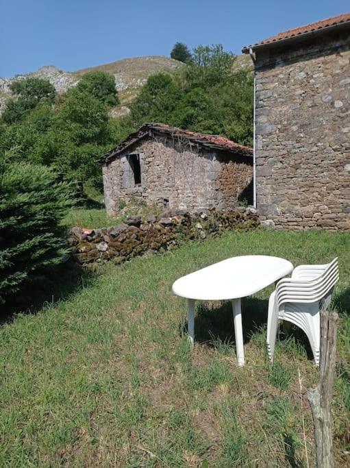 Amplia Y Comoda Casa De Piedra Con Porche Y Jardin San Roque de Riomiera Exterior photo