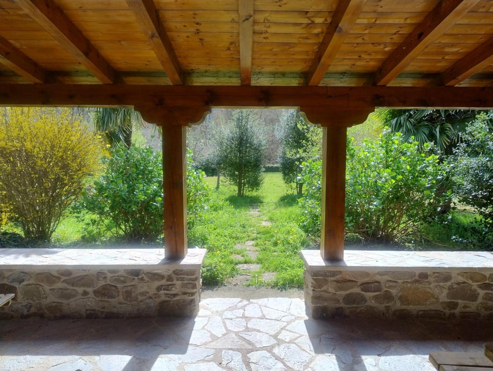 Amplia Y Comoda Casa De Piedra Con Porche Y Jardin San Roque de Riomiera Exterior photo
